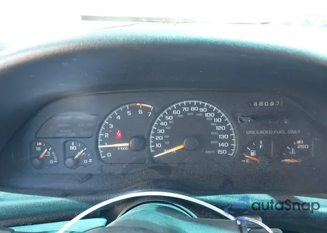 1995 Chevrolet Camaro Z28 из США, поврежденный, VIN 2G1FP22PXS2167648